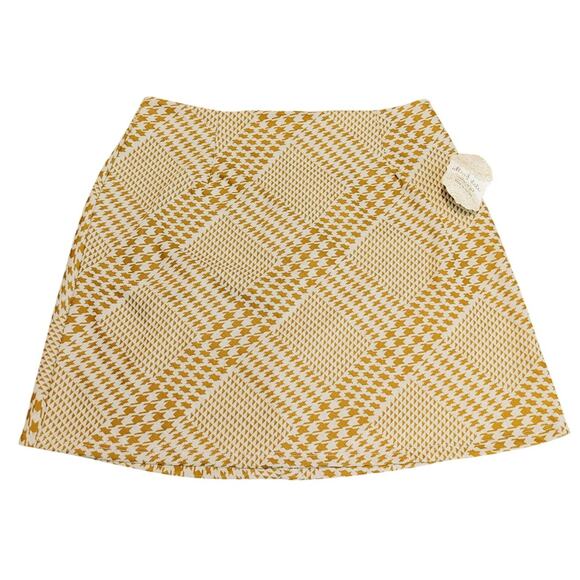 NWT Altar'd State Mini Skirt Geo Print High Rise Yellow USA Made Womens Large - Picture 1 of 7